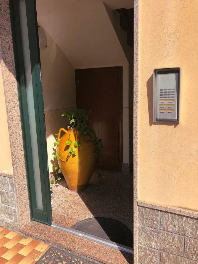 Atticus Apartment Giardini Naxos Exterior foto